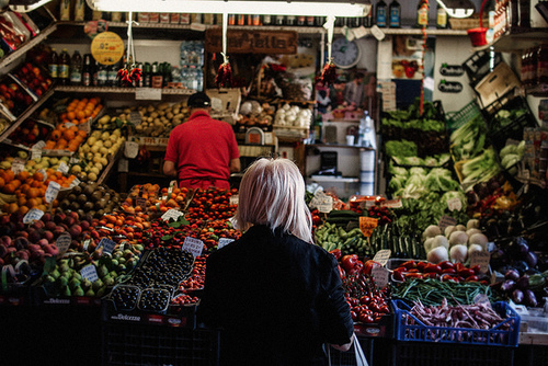 mercato-spesa-week-end-frutta-verdure-abitudini